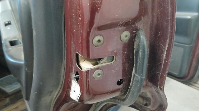 Zamek drzwi tylnych prawych 55135620AB CHRYSLER