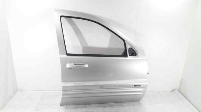 Drzwi przednie prawe 55137058AE CHRYSLER
