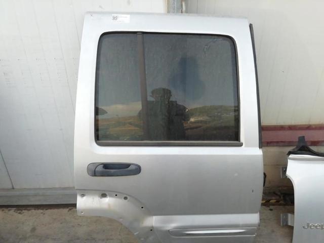  Jeep Liberty/Cherokee  (KJ)