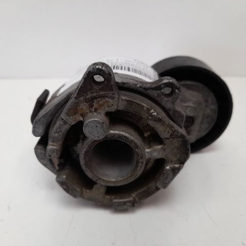 Napinacz paska napędowego 55190813 FIAT