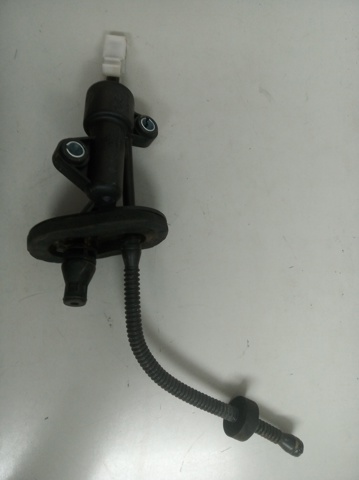 Cylinder sprzęgła główny 55190993 OPEL
