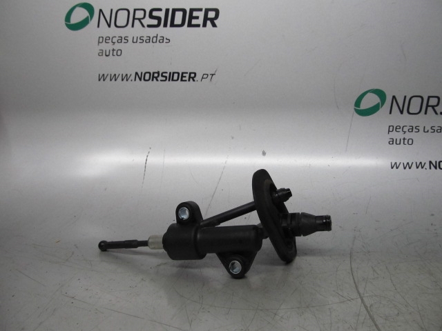 Cylinder sprzęgła główny 55190993 OPEL