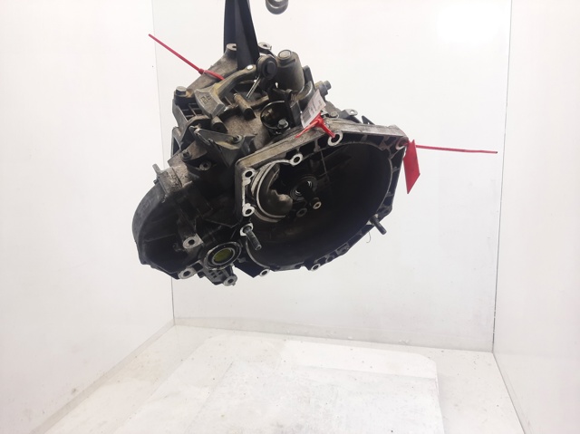 Mechaniczna skrzynia biegów w komplecie 55192042 OPEL
