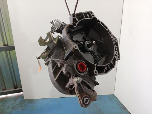 Mechaniczna skrzynia biegów w komplecie 55193621 OPEL