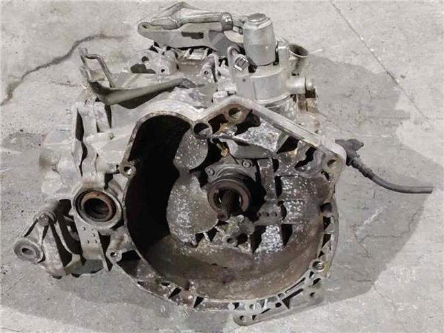 Mechaniczna skrzynia biegów w komplecie 55193621 OPEL