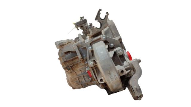 Mechaniczna skrzynia biegów w komplecie 55193621 OPEL