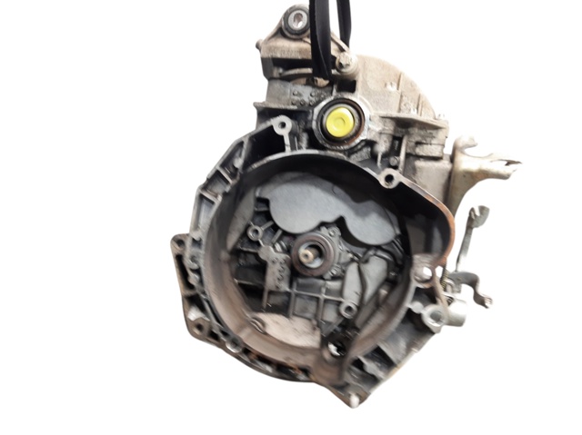 Mechaniczna skrzynia biegów w komplecie 55193621 OPEL