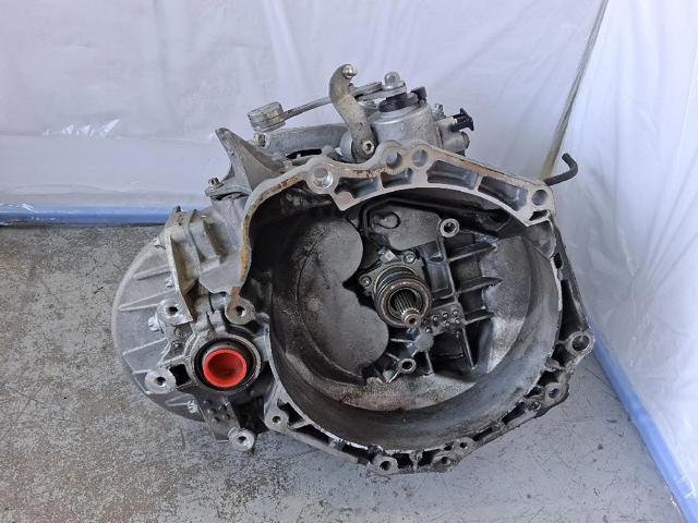 Mechaniczna skrzynia biegów w komplecie 55194293 OPEL