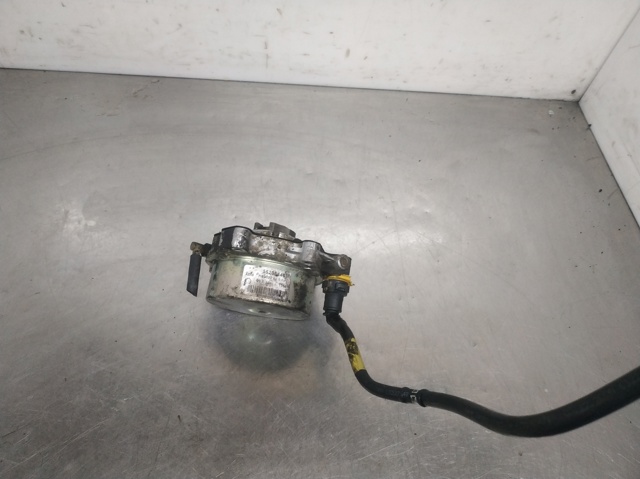 Pompa podciśnienia 55205446 OPEL