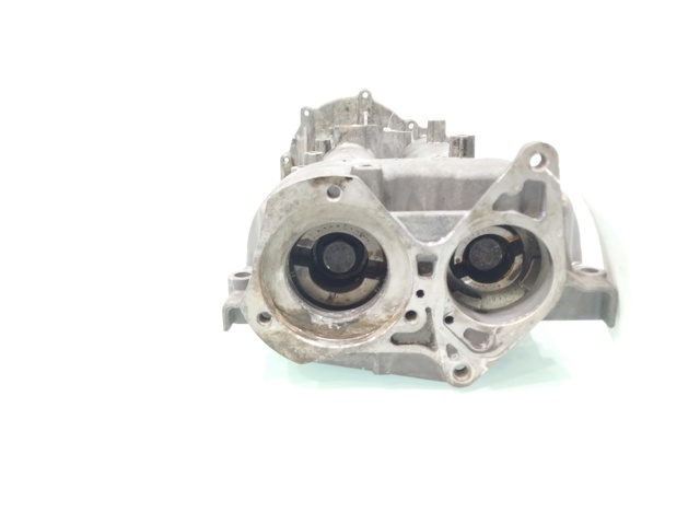 Obudowa wałka rozrządu Opel Astra 35