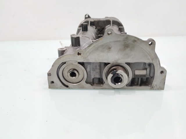 Obudowa wałka rozrządu Opel Astra 35