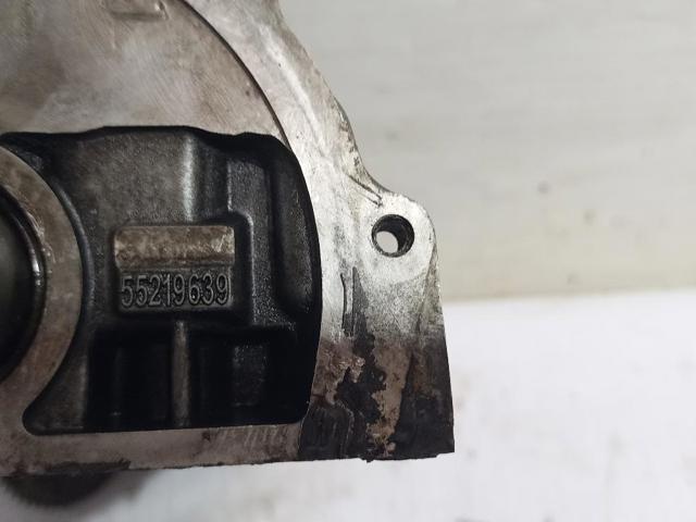 Obudowa wałka rozrządu Opel Astra 35