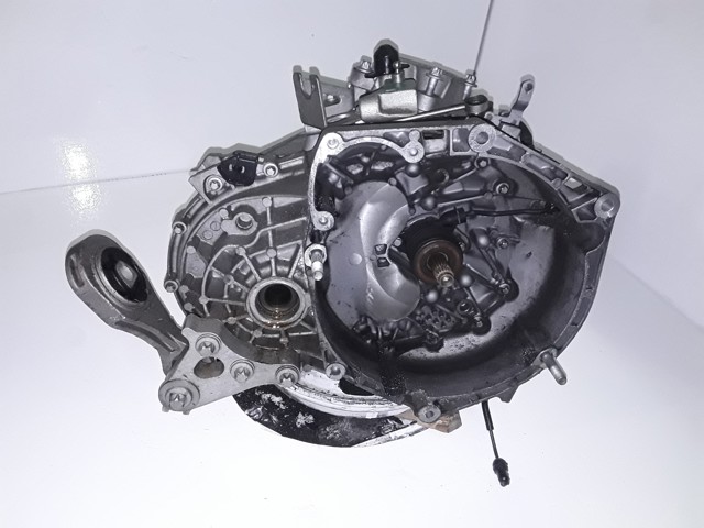 Kupić Mechaniczna skrzynia biegów w komplecie Alfa Romeo Giulietta  940 w dobrej cenie