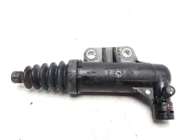 Cylinder roboczy sprzęgła 55227259 FIAT