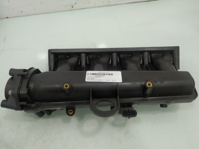 Kolektor ssący 55230898 OPEL