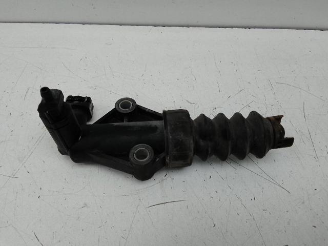 Cylinder roboczy sprzęgła 55232744 FIAT