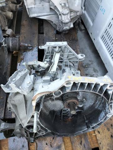 Mechaniczna skrzynia biegów w komplecie 55241803 FIAT