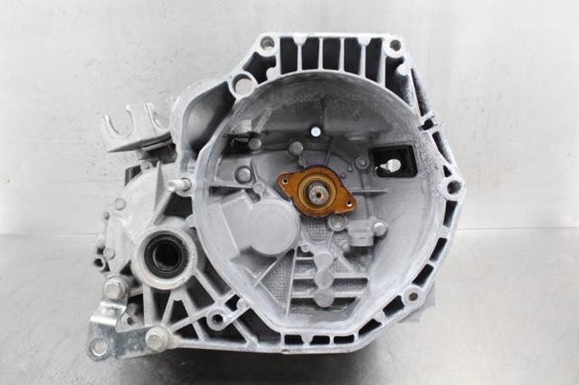 Mechaniczna skrzynia biegów w komplecie 55241803 FIAT