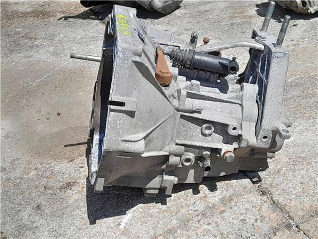 Mechaniczna skrzynia biegów w komplecie 55241803 FIAT