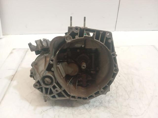 Mechaniczna skrzynia biegów w komplecie 55241803 FIAT