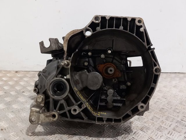 Mechaniczna skrzynia biegów w komplecie 55241803 FIAT