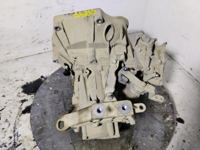 Mechaniczna skrzynia biegów w komplecie 55241803 FIAT