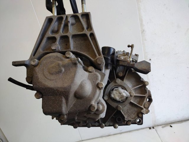 Mechaniczna skrzynia biegów w komplecie 55241803 PEUGEOT