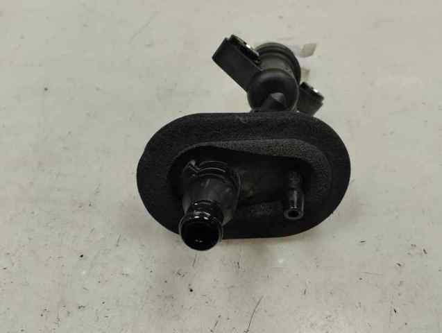 Cylinder sprzęgła główny 55251837 FIAT