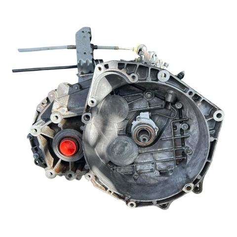 Mechaniczna skrzynia biegów w komplecie 55350375 GM