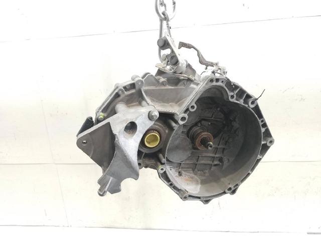 Mechaniczna skrzynia biegów w komplecie 55350375 OPEL