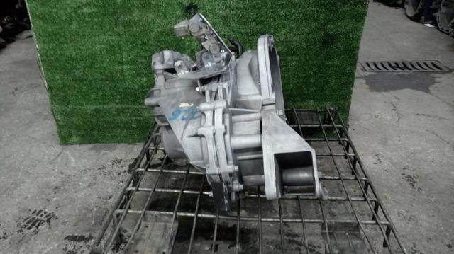 Mechaniczna skrzynia biegów w komplecie 55350375 OPEL