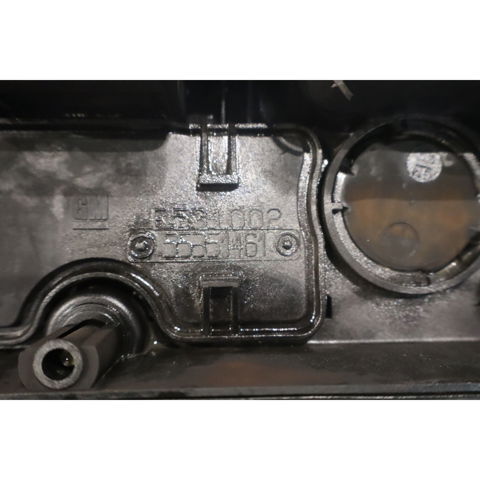 Pokrywa zaworowa 55351461 OPEL