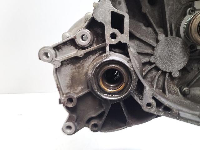 Mechaniczna skrzynia biegów w komplecie 55351518 OPEL