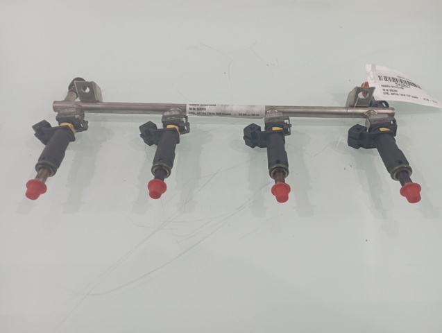 Wtryskiwacz paliwa 55353806 OPEL