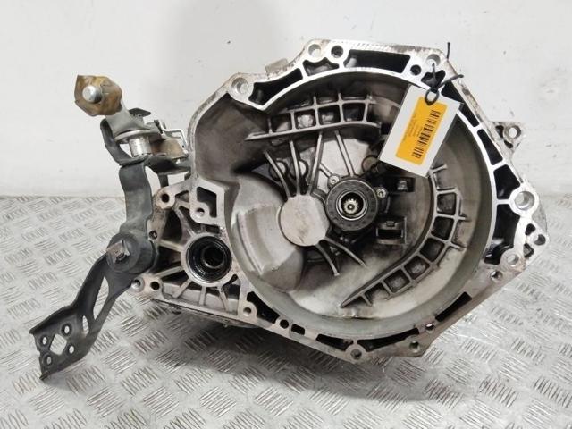 Mechaniczna skrzynia biegów w komplecie 55355489 OPEL