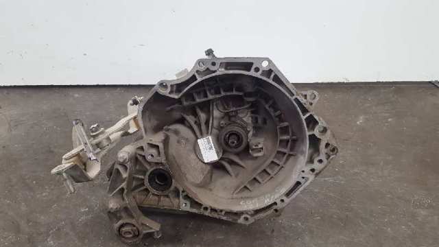 Mechaniczna skrzynia biegów w komplecie 55355489 OPEL