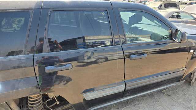 Kupić Drzwi tylne prawe Jeep Grand Cherokee   w dobrej cenie