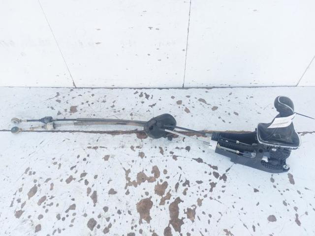 Mechanizm zmiany biegów (cięgno) 55489542 OPEL