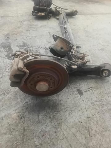 Korpus osi tylnej 555113267R RENAULT