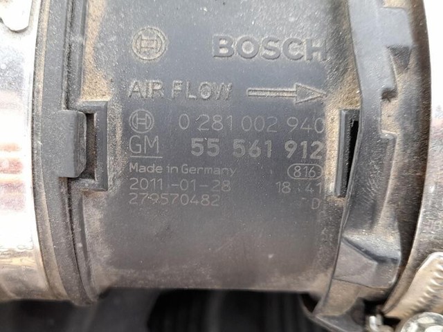 Czujnik przepływu powietrza, przepływomierz powietrza M.A.F. 55561912 OPEL