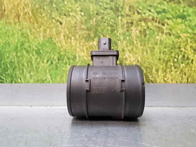 Czujnik przepływu powietrza, przepływomierz powietrza M.A.F. 55561912 OPEL