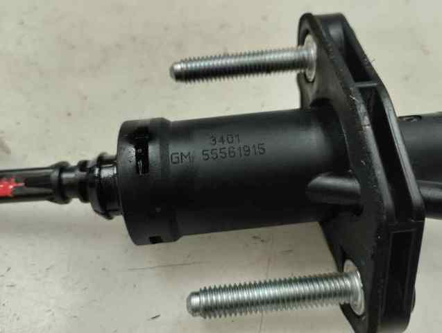 Cylinder sprzęgła główny 55561915 OPEL