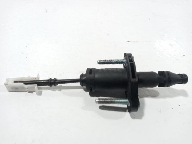 Cylinder sprzęgła główny 55561915 OPEL