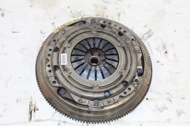 Docisk sprzęgła 55562026 OPEL