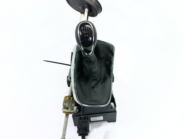 Mechanizm zmiany biegów (cięgno) 55563829 OPEL