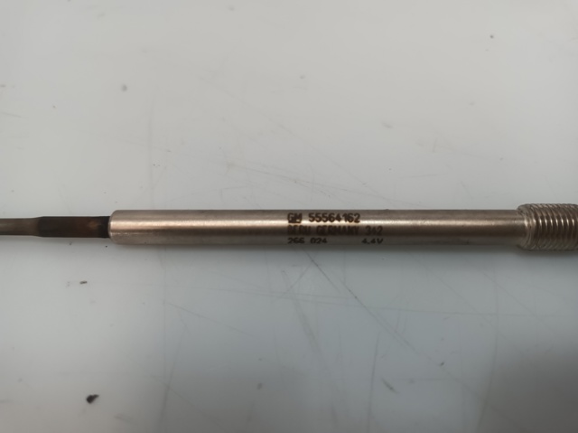 Świeca żarowa 55564162 OPEL