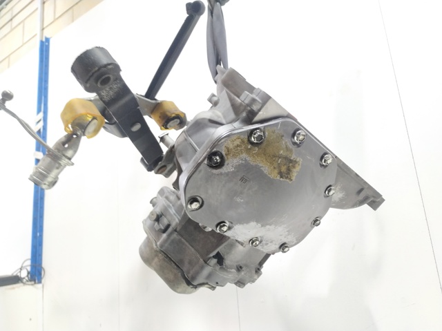 Mechaniczna skrzynia biegów w komplecie 55565177 OPEL