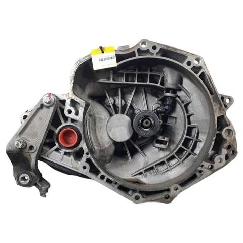 Mechaniczna skrzynia biegów w komplecie 55565177 OPEL