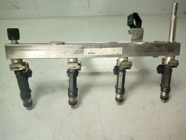 Wtryskiwacz paliwa 55565971 OPEL