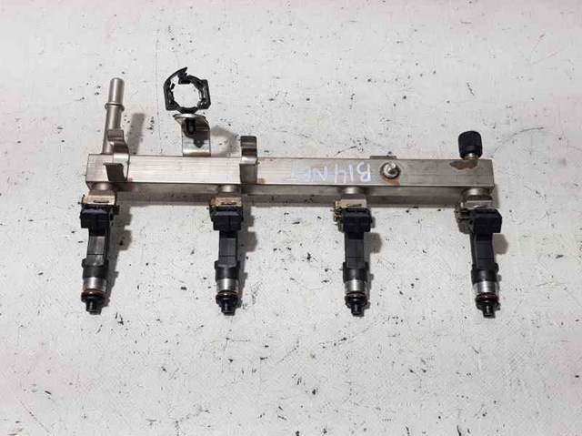 Wtryskiwacz paliwa 55565971 OPEL